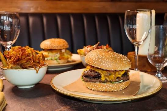 Farm House Burger 